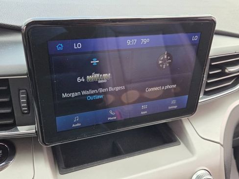 Used 2020 Ford Explorer XLT w/ Equipment Group 202A AWD/4WD image 21