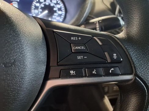 Used 2025 Nissan Sentra SV FWD image 23