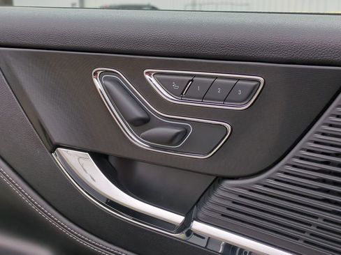 Certified 2021 Lincoln Corsair AWD image 13