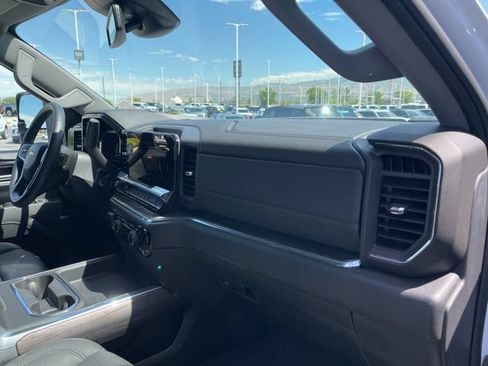 Used 2025 Chevrolet Silverado 3500 LTZ w/ LTZ Plus Package AWD/4WD image 18