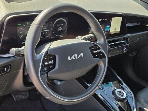 Used 2023 Kia Niro Wind FWD image 18