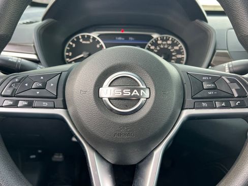 Used 2023 Nissan Altima 2.5 SV image 25