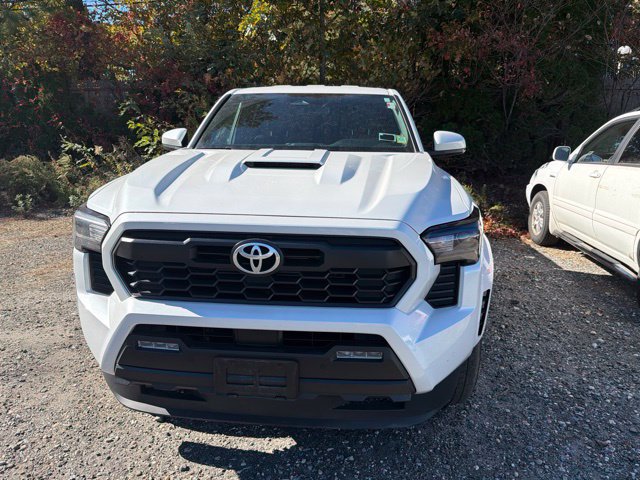 Certified 2025 Toyota Tacoma TRD Sport w/ TRD Sport Upgrade Package AWD/4WD image 1