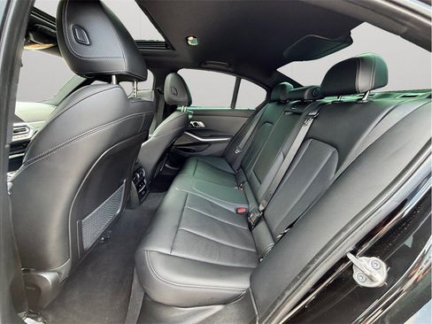 Used 2022 BMW M340i RWD image 42