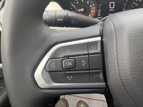Certified 2025 Jeep Compass Limited AWD/4WD image 17