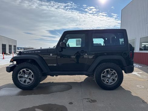 Used 2018 Jeep Wrangler Rubicon w/ Power Convenience Group image 8