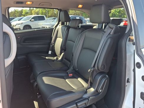 Used 2023 Honda Odyssey EX-L image 10