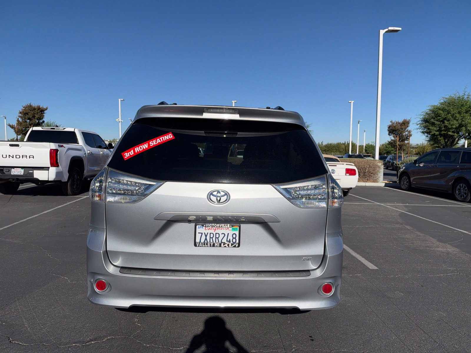 Used 2017 Toyota Sienna SE Premium FWD image 9