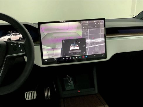Used 2022 Tesla Model X AWD/4WD image 23