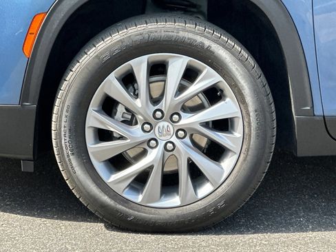 Certified 2025 Buick Enclave Preferred FWD image 29