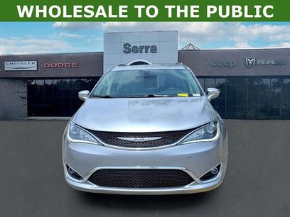 Used 2019 Chrysler Pacifica Limited