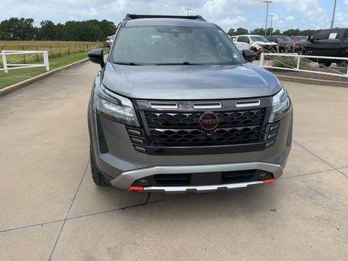 Used 2026 Nissan Pathfinder Rock Creek AWD/4WD image 3