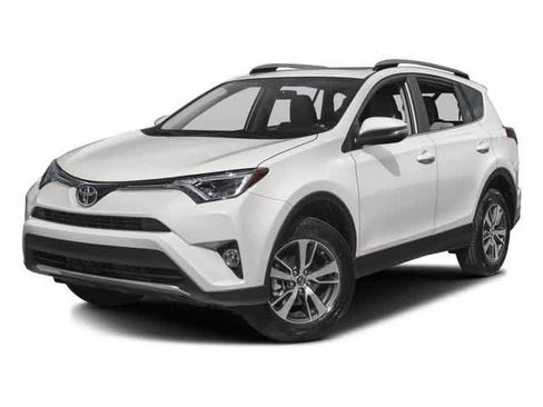 Used 2018 Toyota RAV4 XLE FWD image 1