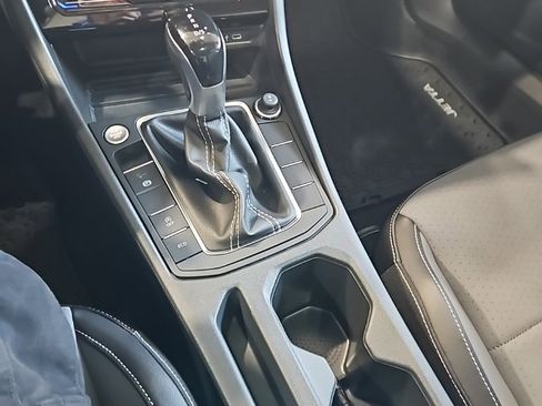 New 2026 Volkswagen Jetta SE image 32