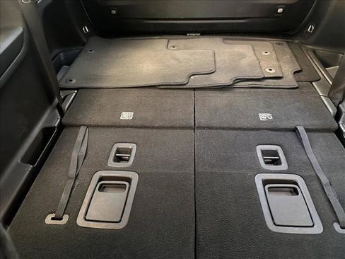 Used 2023 Jeep Grand Cherokee L Laredo image 26