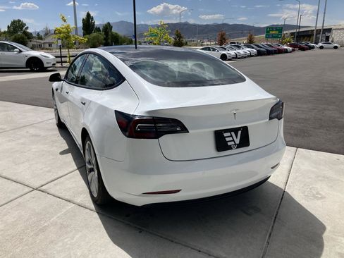 Used 2022 Tesla Model 3 Long Range AWD/4WD image 6