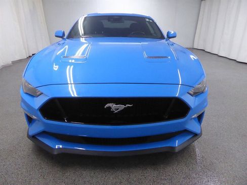 Used 2022 Ford Mustang GT w/ Equipment Group 301A RWD image 2