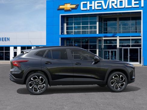 New 2026 Chevrolet Trax RS FWD image 5