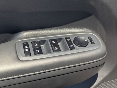 Used 2025 Hyundai Santa Fe SEL AWD/4WD image 23