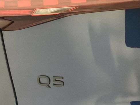 New 2025 Audi Q5 Premium image 26