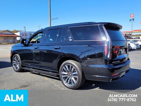 Used 2023 Cadillac Escalade Sport Platinum image 9