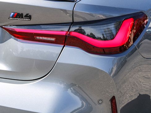 Used 2023 BMW M4 Competition w/ Parking Assistance Package image 7