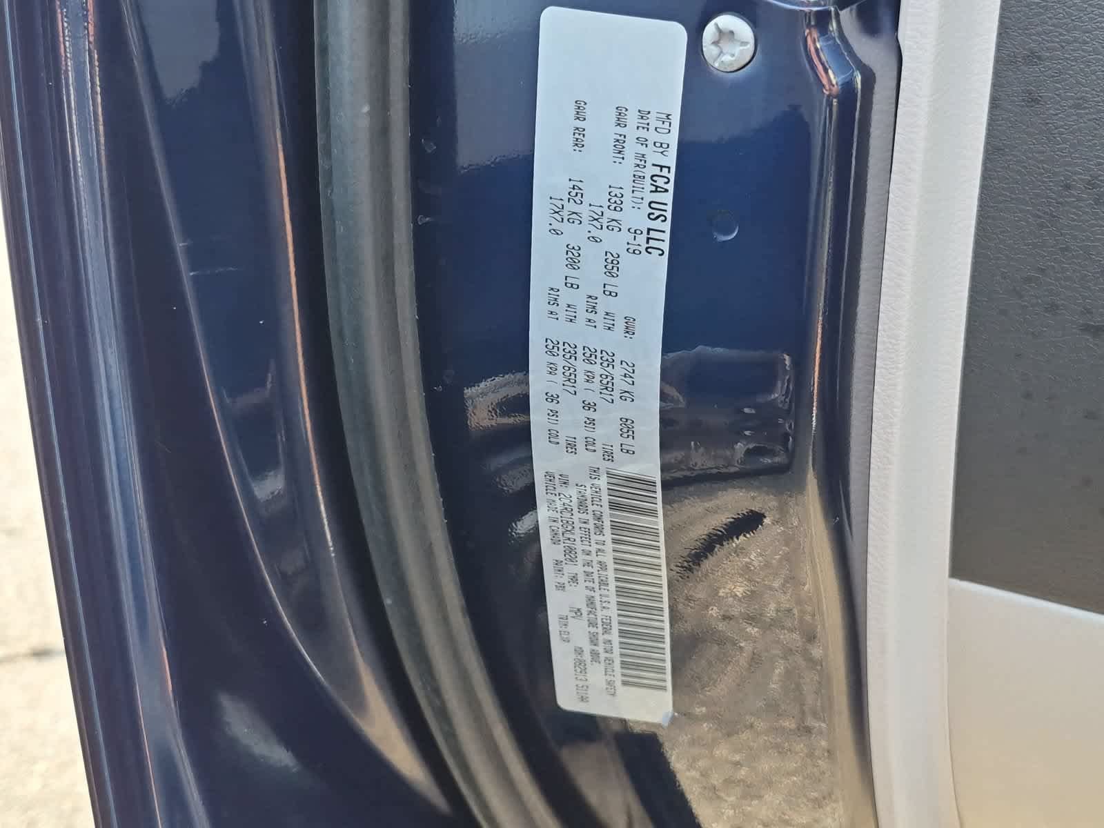 Used 2020 Chrysler Pacifica Touring-L w/ Advanced Safetytec Group FWD image 36