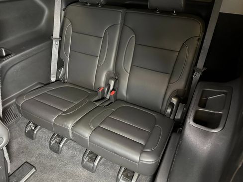 Used 2023 GMC Acadia SLT image 21