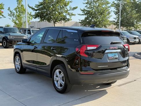 Used 2024 GMC Terrain SLE AWD/4WD image 7