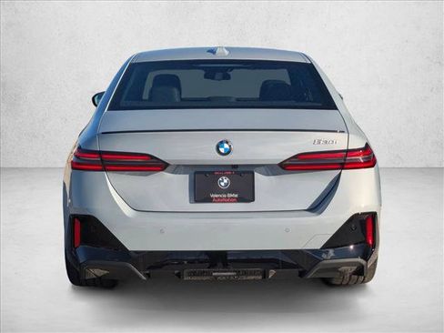 New 2026 BMW 530i w/ M Sport Package RWD image 8