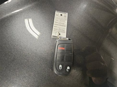 Used 2019 Jeep Compass Altitude image 32