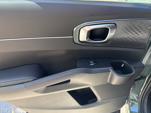 New 2025 Kia Sorento EX image 23