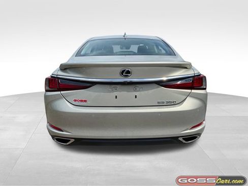 Used 2021 Lexus ES 350 w/ Premium Package FWD image 4