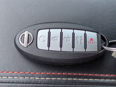 Used 2023 Nissan Altima 2.0 SR FWD image 34