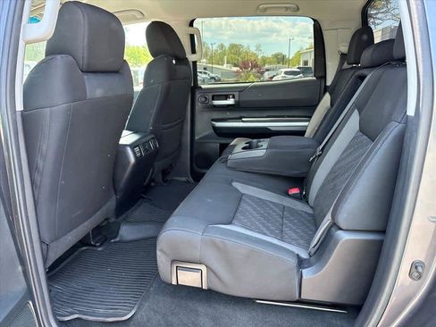 Used 2017 Toyota Tundra SR5 AWD/4WD image 9