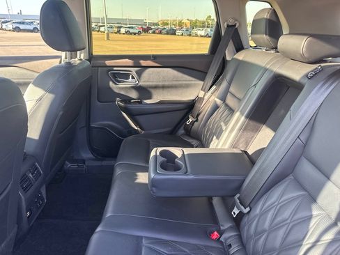 Certified 2023 Nissan Rogue Platinum w/ Platinum Premium Package AWD/4WD image 33