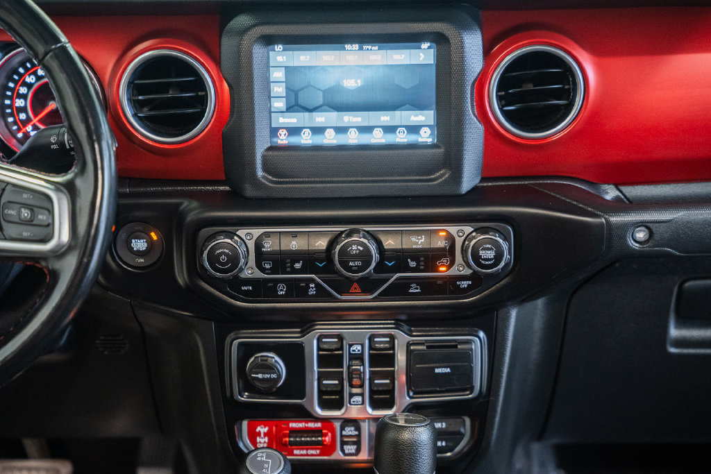 Certified 2021 Jeep Gladiator Rubicon w/ LED Lighting Group AWD/4WD image 20