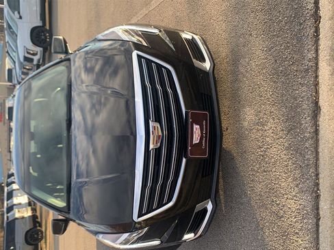 Used 2019 Cadillac XTS Luxury image 4