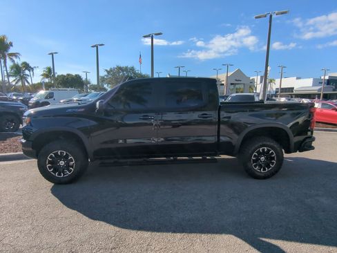 Used 2024 Chevrolet Silverado 1500 ZR2 w/ Technology Package image 8