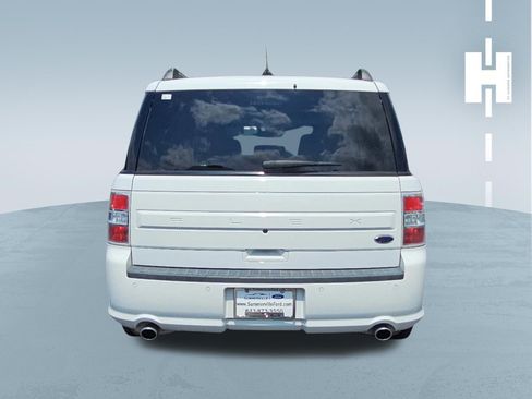 Used 2018 Ford Flex SE FWD image 4