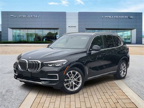 Used 2022 BMW X5 xDrive40i w/ Premium Package image 1