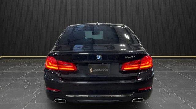 Used 2018 BMW 540i RWD image 9