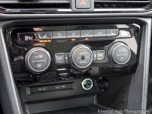 Used 2023 Volkswagen Taos SEL image 21