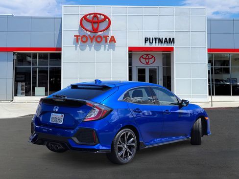 Used 2018 Honda Civic Sport image 4