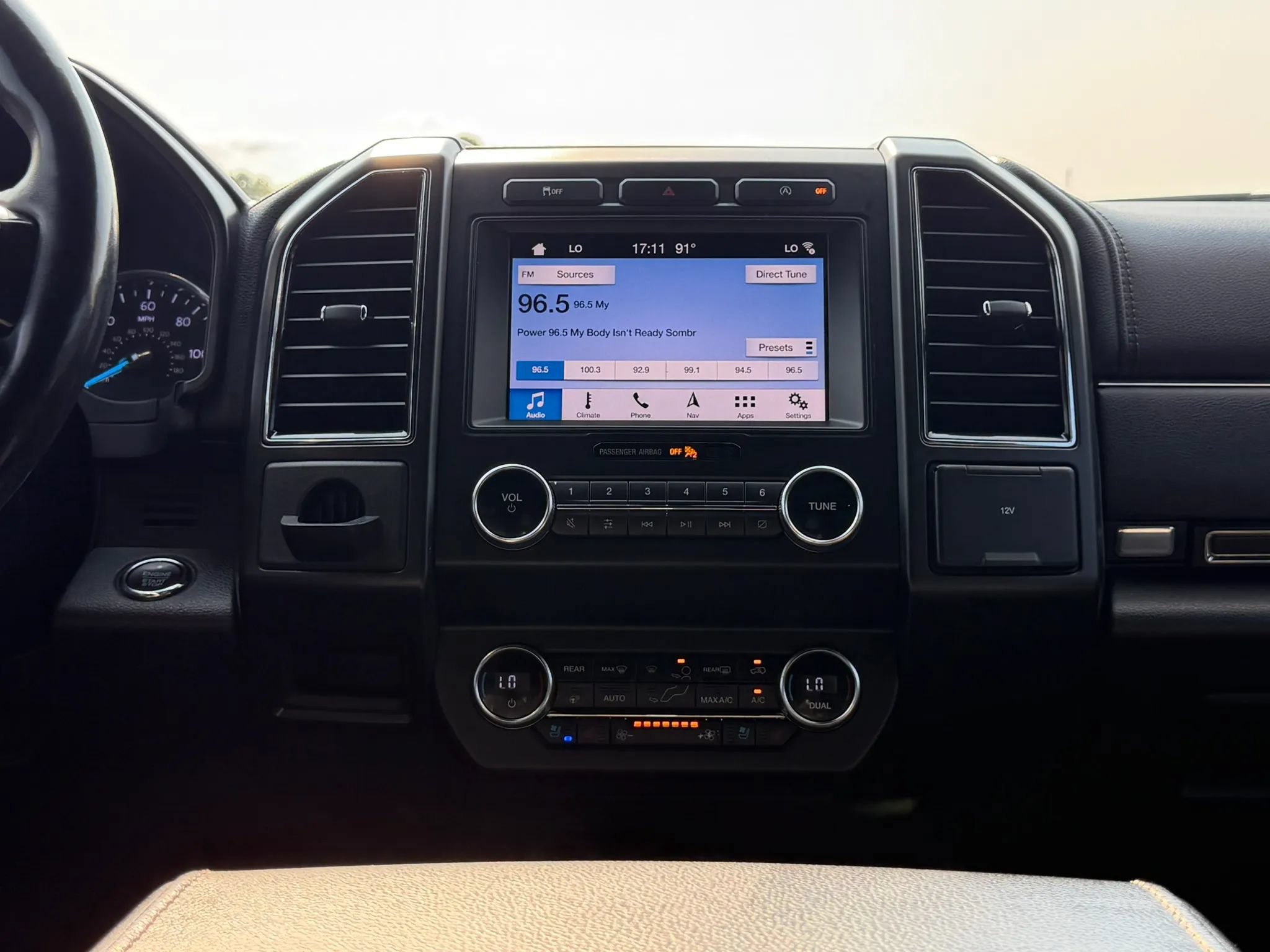 Used 2019 Ford Expedition Limited RWD image 29