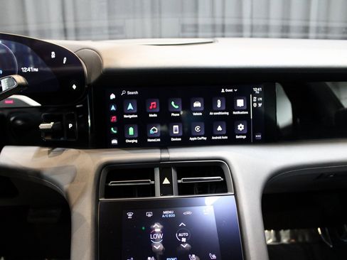 Certified 2023 Porsche Taycan image 27