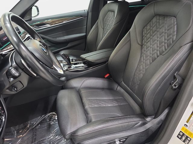 Certified 2023 BMW 530i xDrive w/ Premium Package AWD/4WD image 11
