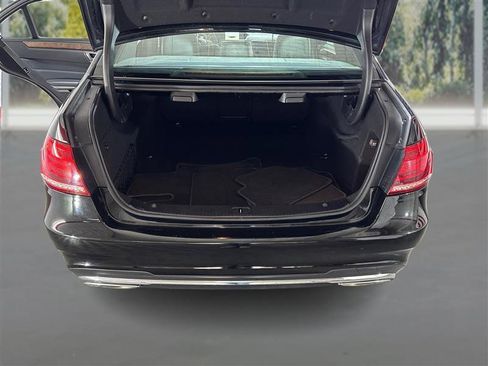 Used 2014 Mercedes-Benz E 350 4MATIC Sedan image 12