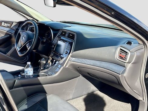 Used 2023 Nissan Maxima Platinum w/ Sport Mat Group FWD image 30