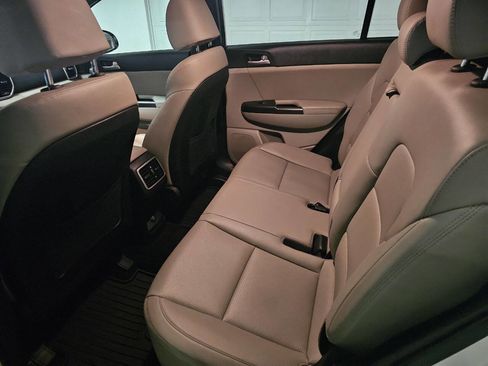 Used 2021 Kia Sportage S image 25